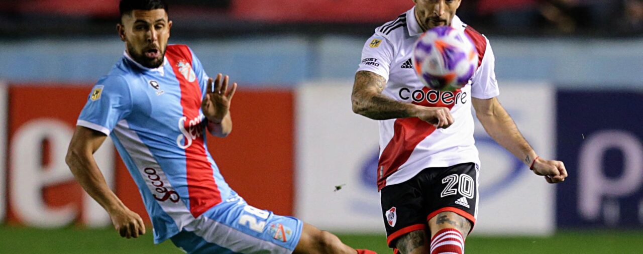 River Plate no aprovechó la chance de acercarse a la cima: igualó 0-0 ante Arsenal