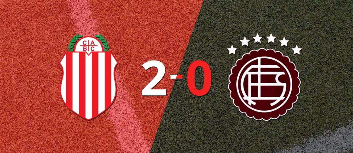 Barracas Central marcó dos veces en la victoria ante Lanús en el estadio Claudio Chiqui Tapia