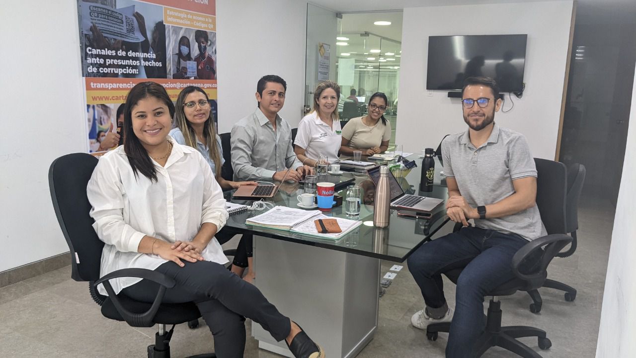 Con esta alianza, la Heroica busca fortalecer las herramientas y estrategias de participación ciudadana, en el plan de desarrollo.
Foto vía cartagena.gov.co