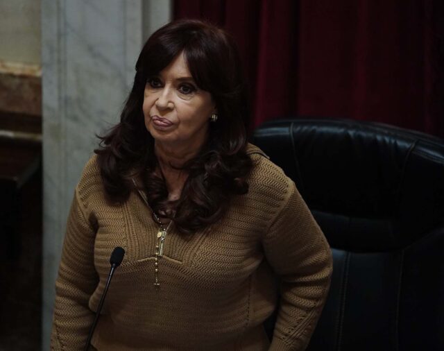 Referentes de todo el arco político expresaron su apoyo a Cristina Kirchner tras el intento de asesinato en la puerta de su casa