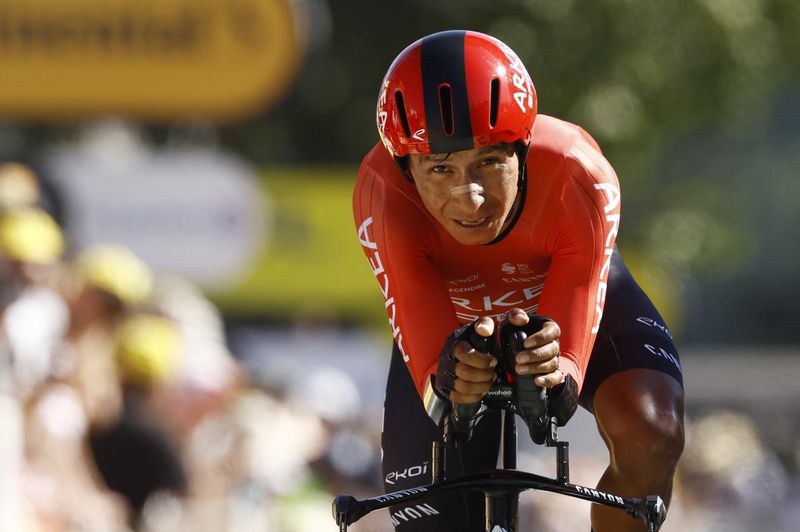 FOTO DE ARCHIVO. Ciclismo - Tour de Francia - Etapa 20 - Lacapelle-Marival a Rocamadour - Francia - 23 de julio de 2022 - Nairo Quintana del equipo Arkea-Samsic en acción durante la etapa 20. REUTERS/Gonzalo Fuentes