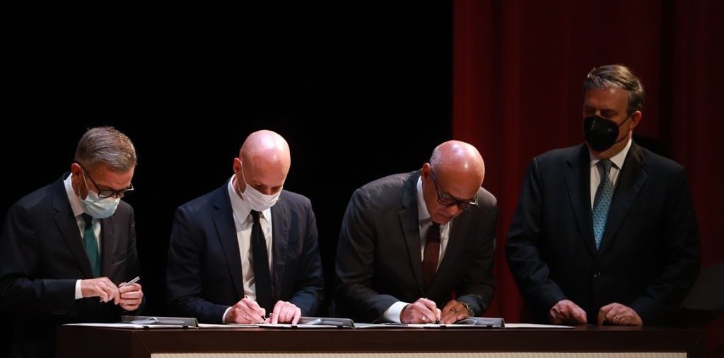 El reinicio de diálogo venezolano entre chavismo y oposición se centrará en la firma de un acuerdo social