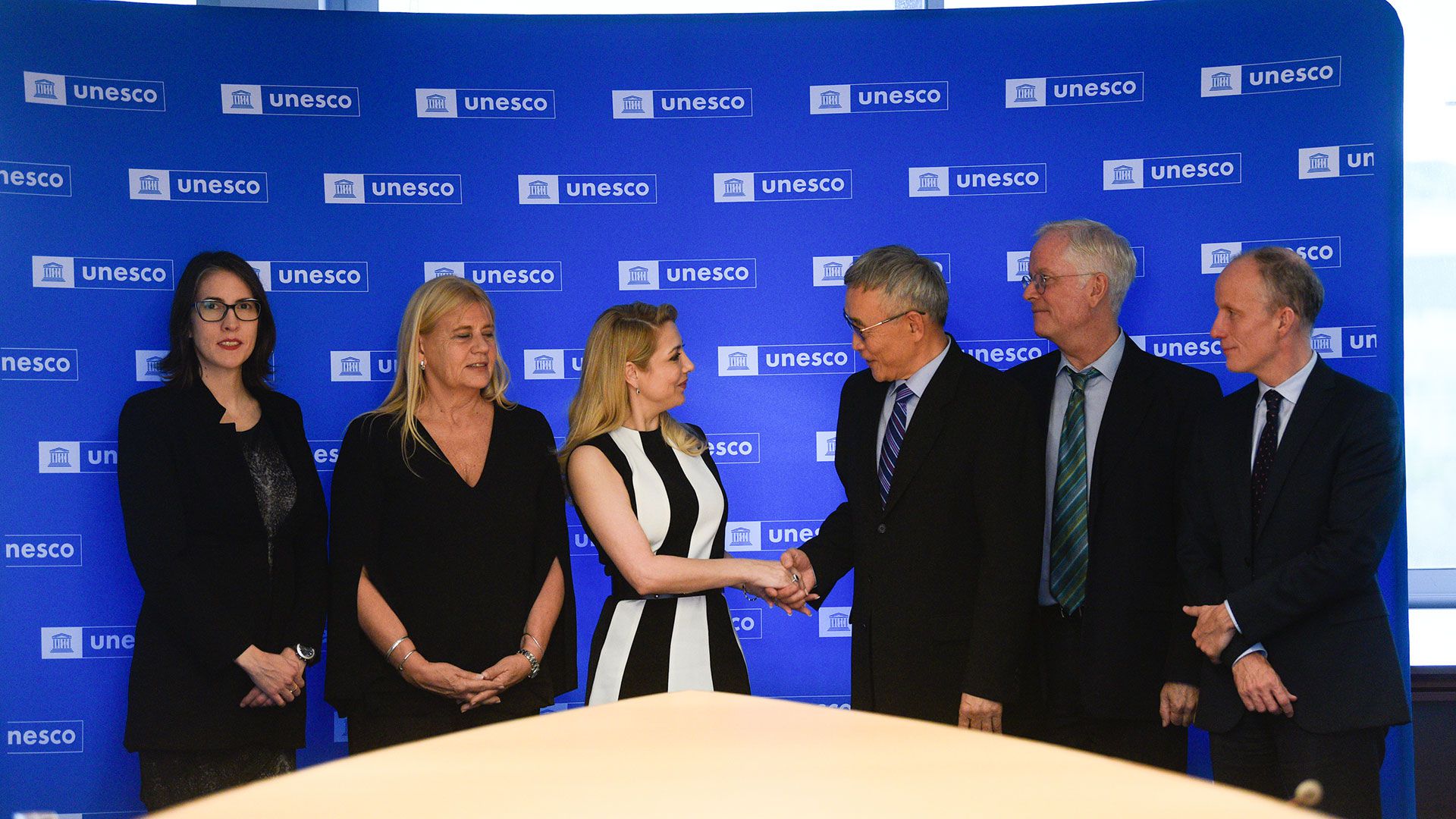 FABIOLA YÁÑEZ SE REUNIO CON LA UNESCO PARA COORDINAR Y FORTALECER ACCIONES GLOBALES CONTRA EL BULLYING