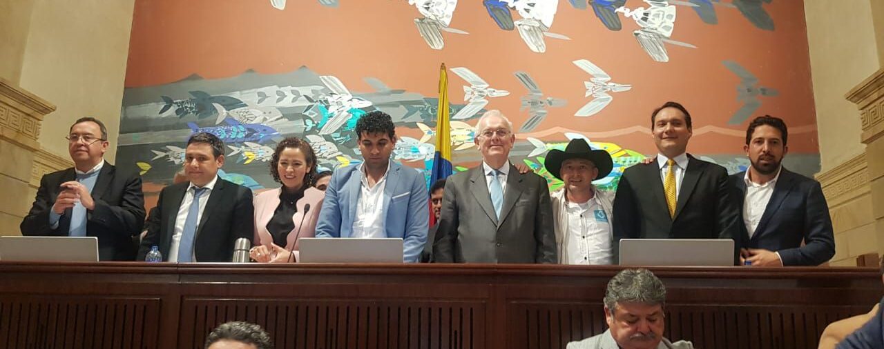Impuestos a las iglesias, IVA a la venta de mascotas y a las corridas de toros: lo que se cayó y lo que se quedó en la reforma tributaria