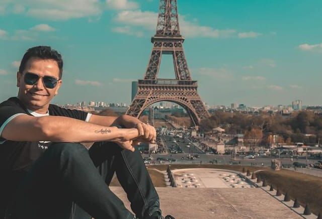 Jhonny Rivera encantó a sus fans al mostrar a Copito, Pumba y varios de los animales que tiene en su finca