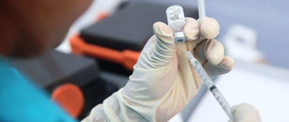 Minsa se pronuncia ante posible vencimiento de vacunas AstraZeneca y Moderna