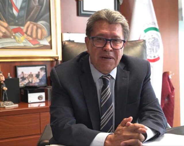 Monreal mantendrá aspiración presidencial pese a ataques dentro de Morena; agradeció respaldo de 87 senadores