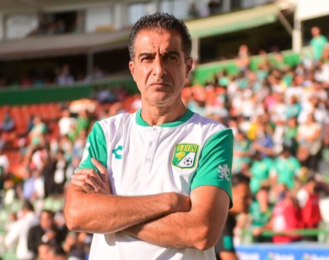 Renato Paiva dejó de ser el Director Técnico del León
