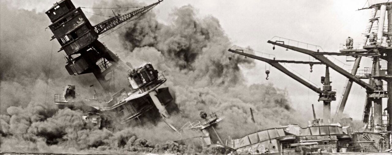 Es japonesa, cumple años el día del ataque de su país a Pearl Harbor y tradujo un libro donde hablan las víctimas