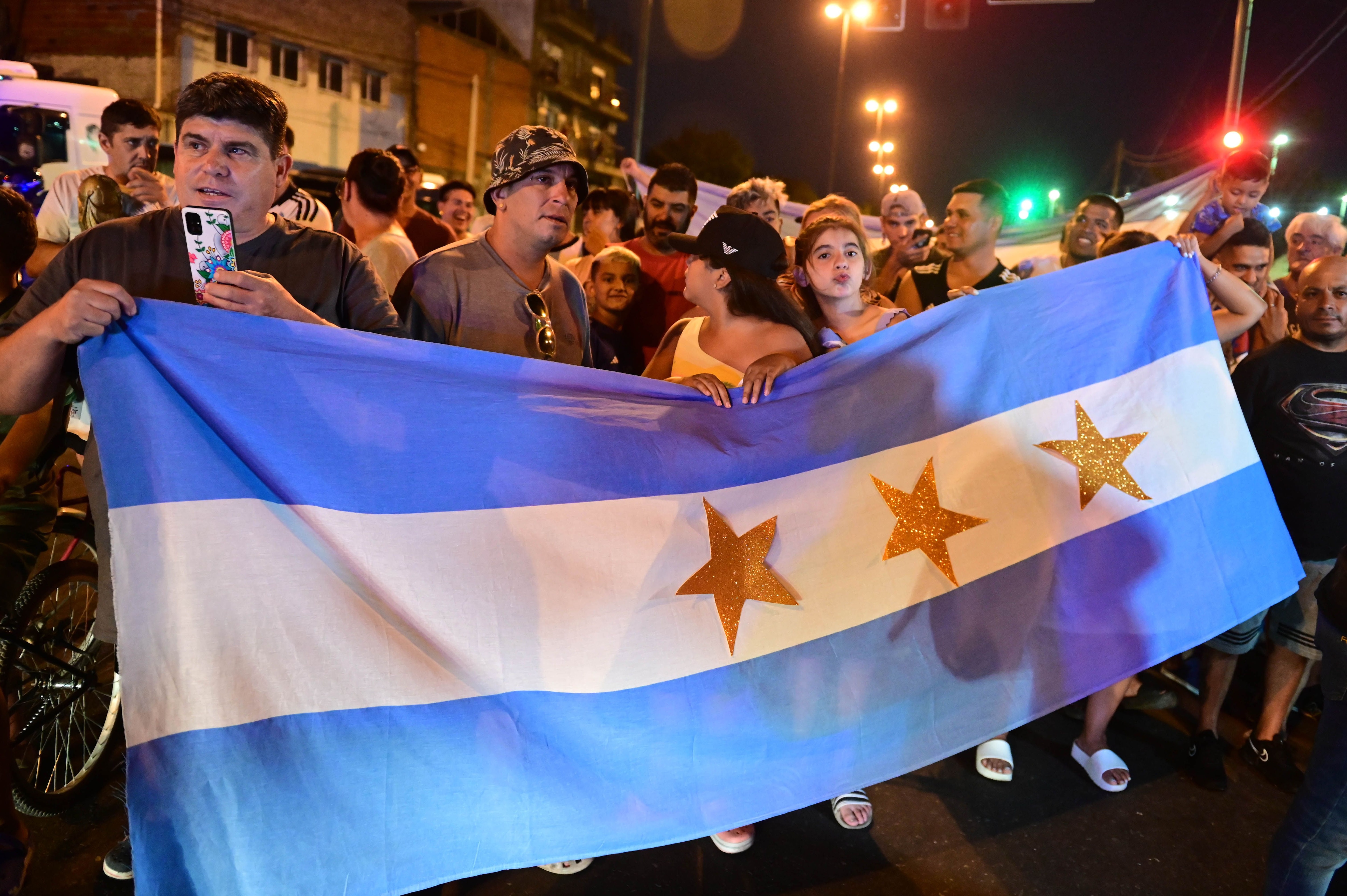 Llegada de Messi y Anto Roccuzzo a su fiesta en Rosario