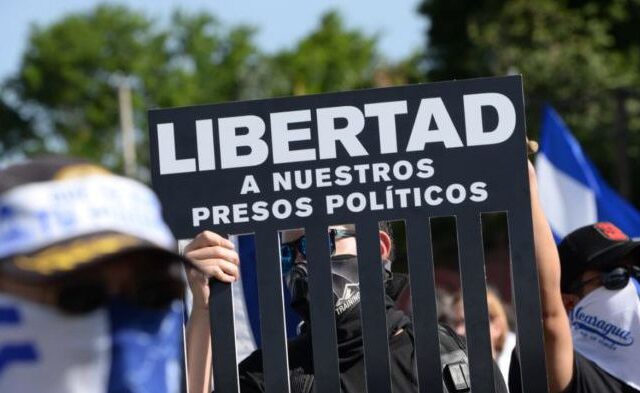 Los regímenes de Venezuela, Cuba y Nicaragua sumaron casi 1.500 presos políticos en 2022