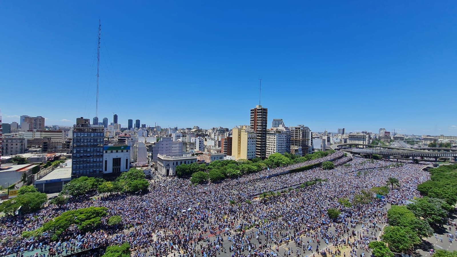 drone seleccion argentina festejos mundial qatar 2022 argentina campeon obelisco centro