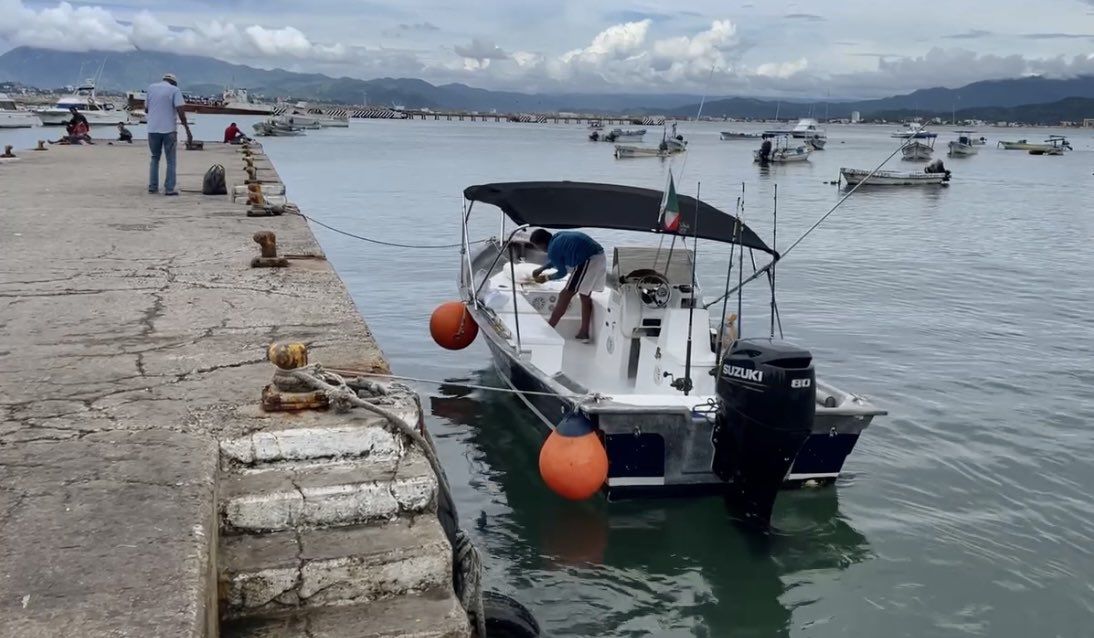 Dos pescadores llevan más de cinco días desaparecidos en altamar