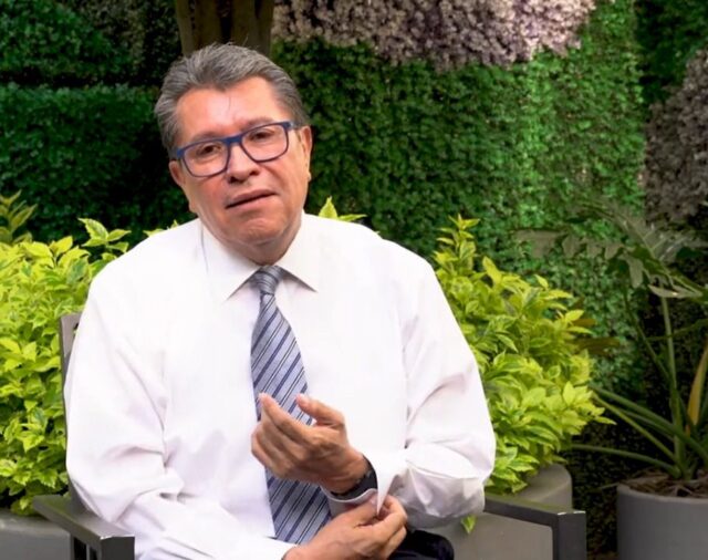 Ricardo Monreal aseguró estar claramente definido: “No estoy luchado contra Morena”
