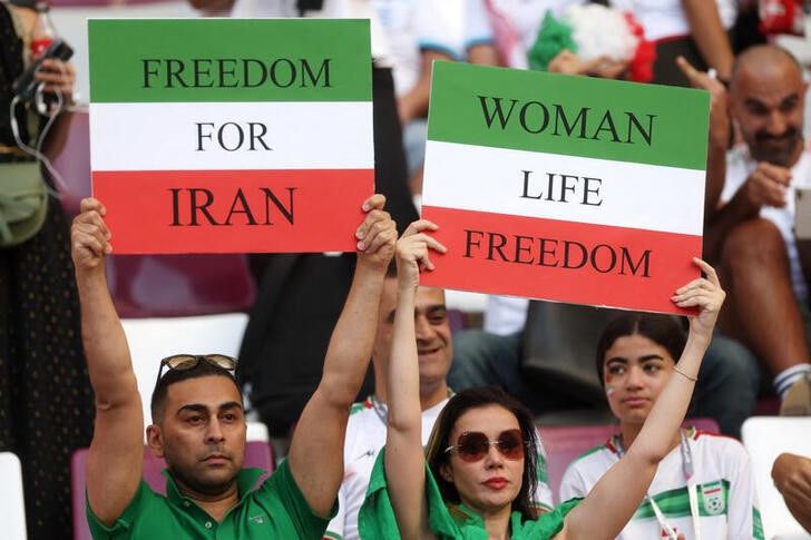 Libertad a las mujeres de Irán. El Mundial también es política. (REUTERS/Paul Childs)