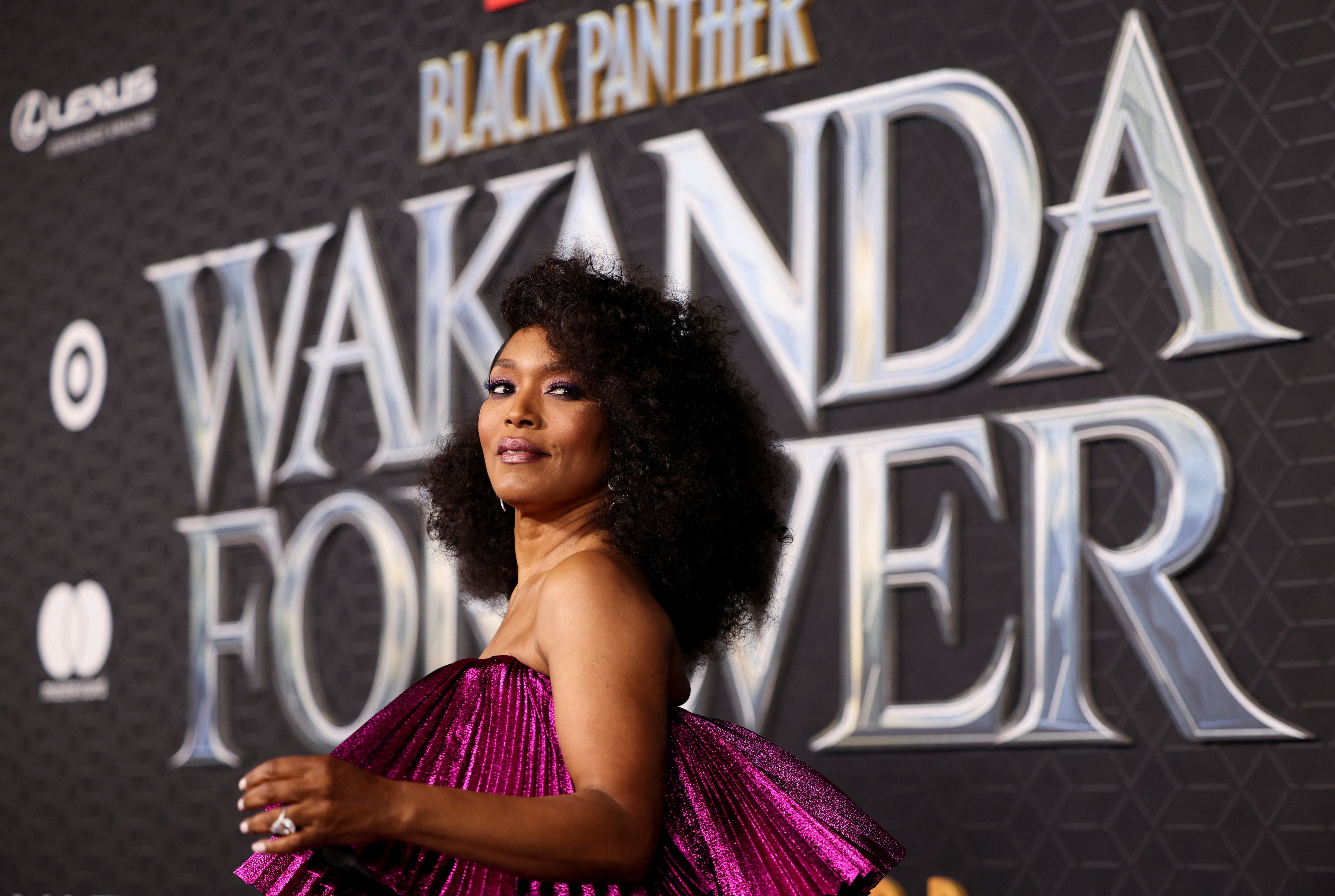 Angela Bassett ganó el premio a Mejor Actriz de Reparto (REUTERS/Mario Anzuoni)