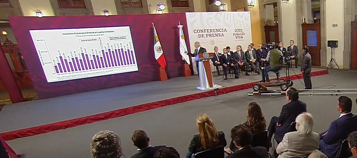 AMLO y Consejo de la Comunicación coordinarán campaña para combatir el consumo de drogas