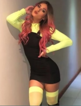 Julieta de Gran Hermano con un look Barbie antes de entrar a la casa (Foto: Twitter)