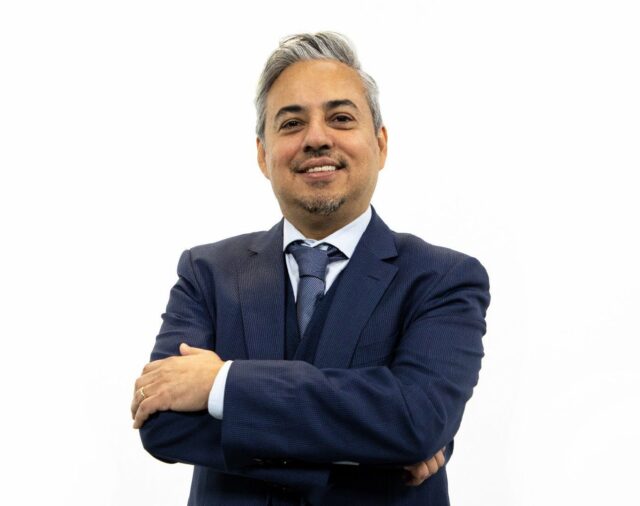 Quién es Miguel Ángel Patiño, el nuevo secretario ejecutivo del INE