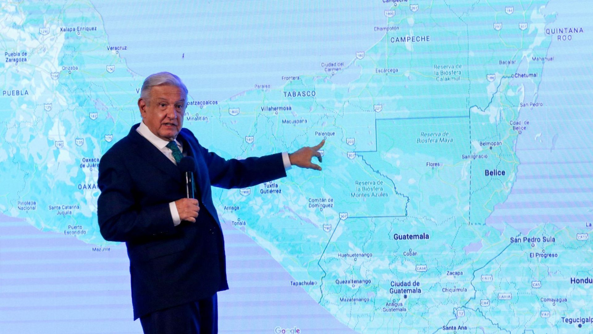 AMLO tachó a los directivos de Grupo México de haber obstaculizado las negociaciones, pero la empresa desmintió su versión. (Cuartoscuro)