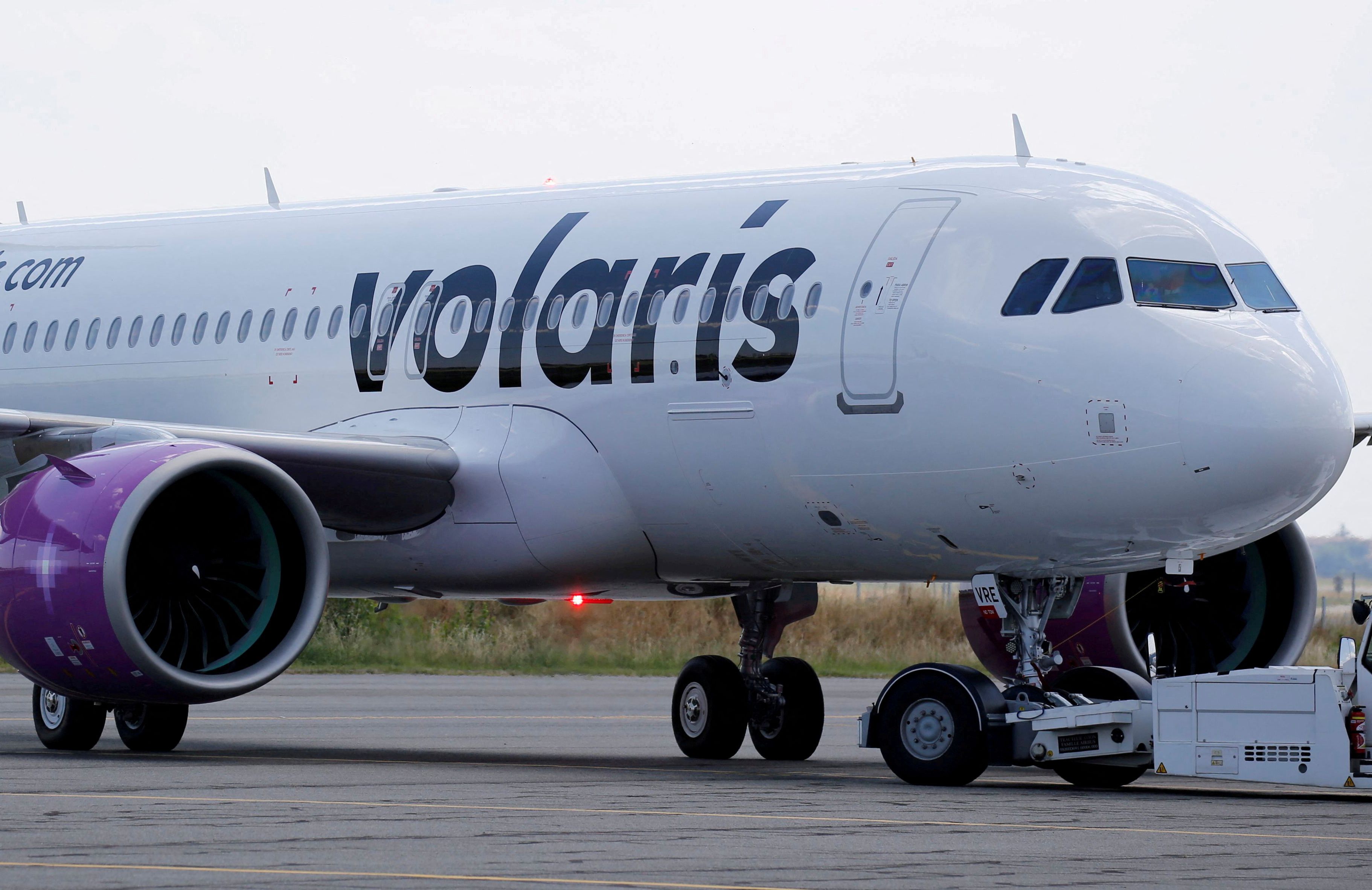 Sobrecargos, pilotos y trabajadores emplazaron a una huelga el próximo 2 de junio (Foto: REUTERS/Regis Duvignau/File Photo)