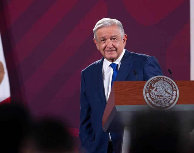 Tribunal Electoral aprobó medidas contra AMLO por declaraciones de plan C en mañaneras