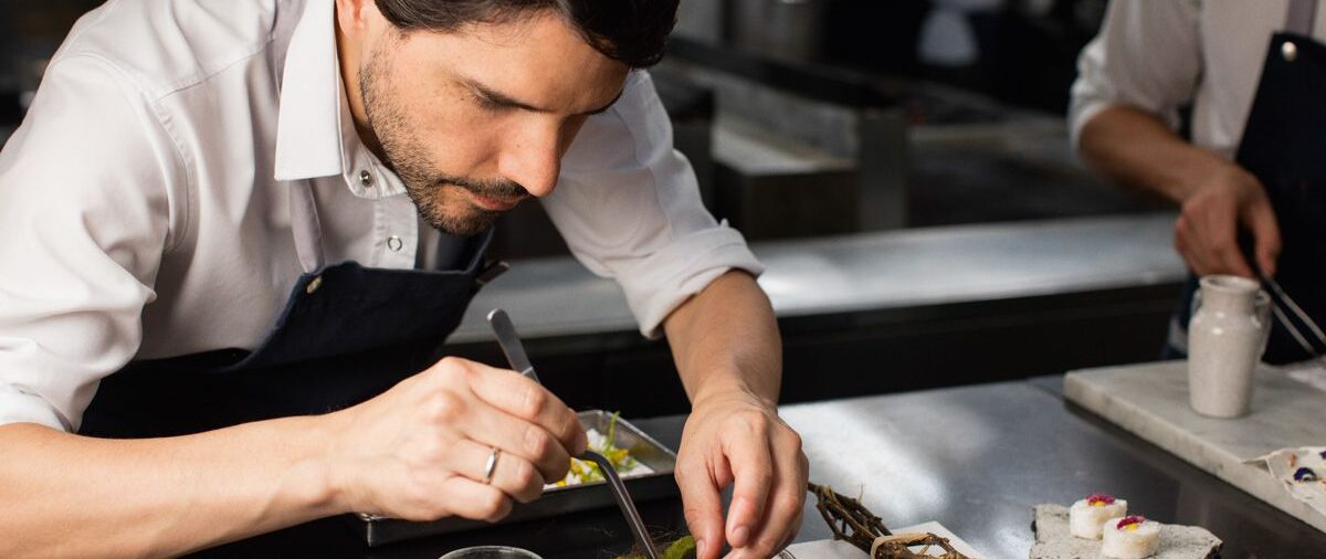 A qué restaurantes se impuso Central, del chef peruano Virgilio Martínez, para coronarse como el mejor del mundo