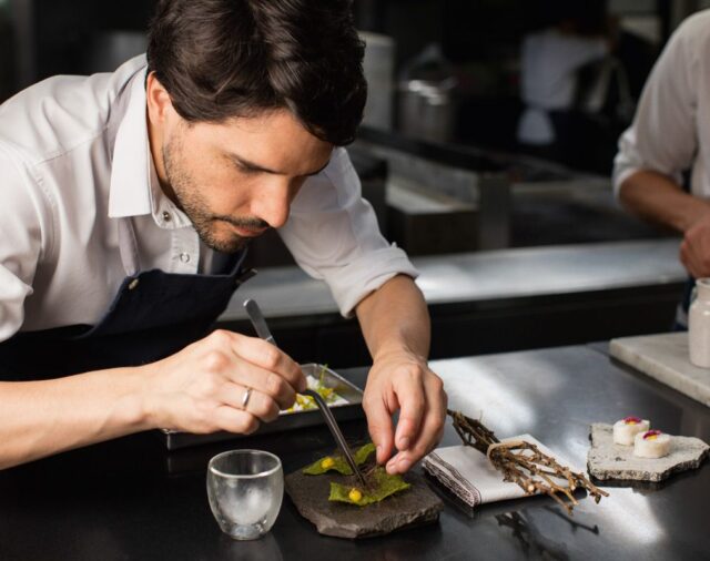 A qué restaurantes se impuso Central, del chef peruano Virgilio Martínez, para coronarse como el mejor del mundo