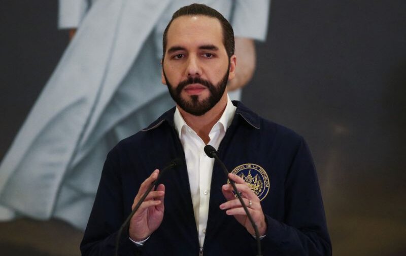 El Congreso de El Salvador redujo drásticamente el número de municipios del país con una polémica ley impulsada por Bukele