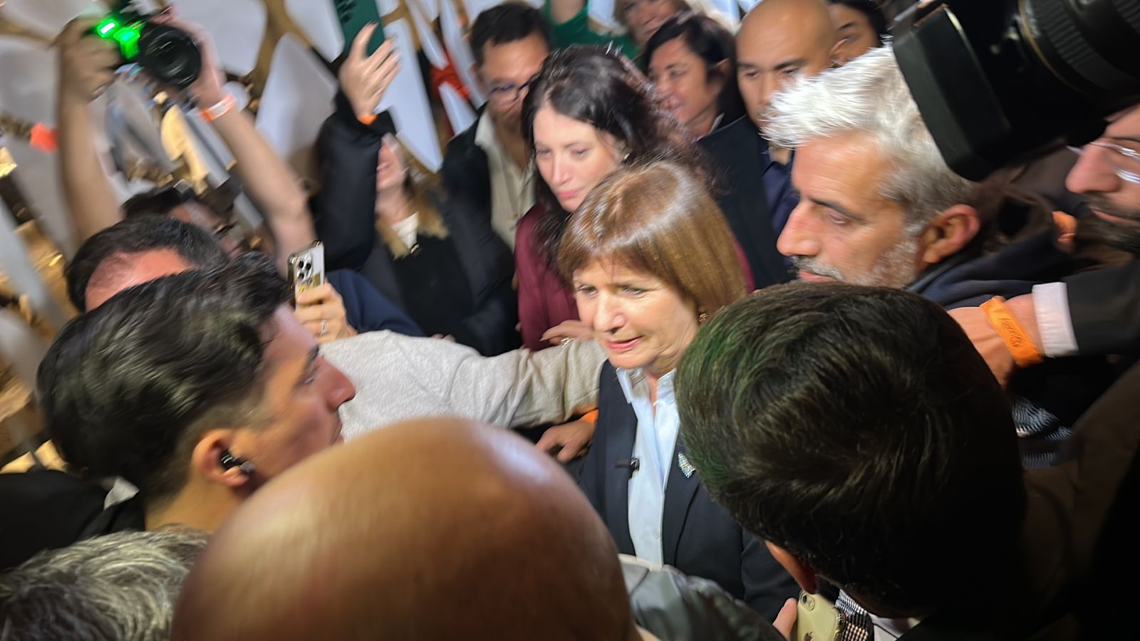 Patricia Bullrich y Mario Negri en el búnker de Juntos por el Cambio