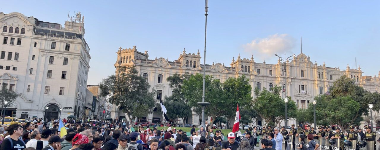 Marcha contra el Congreso se realiza hoy EN VIVO: ciudadanos se reúnen en la Plaza San Martín