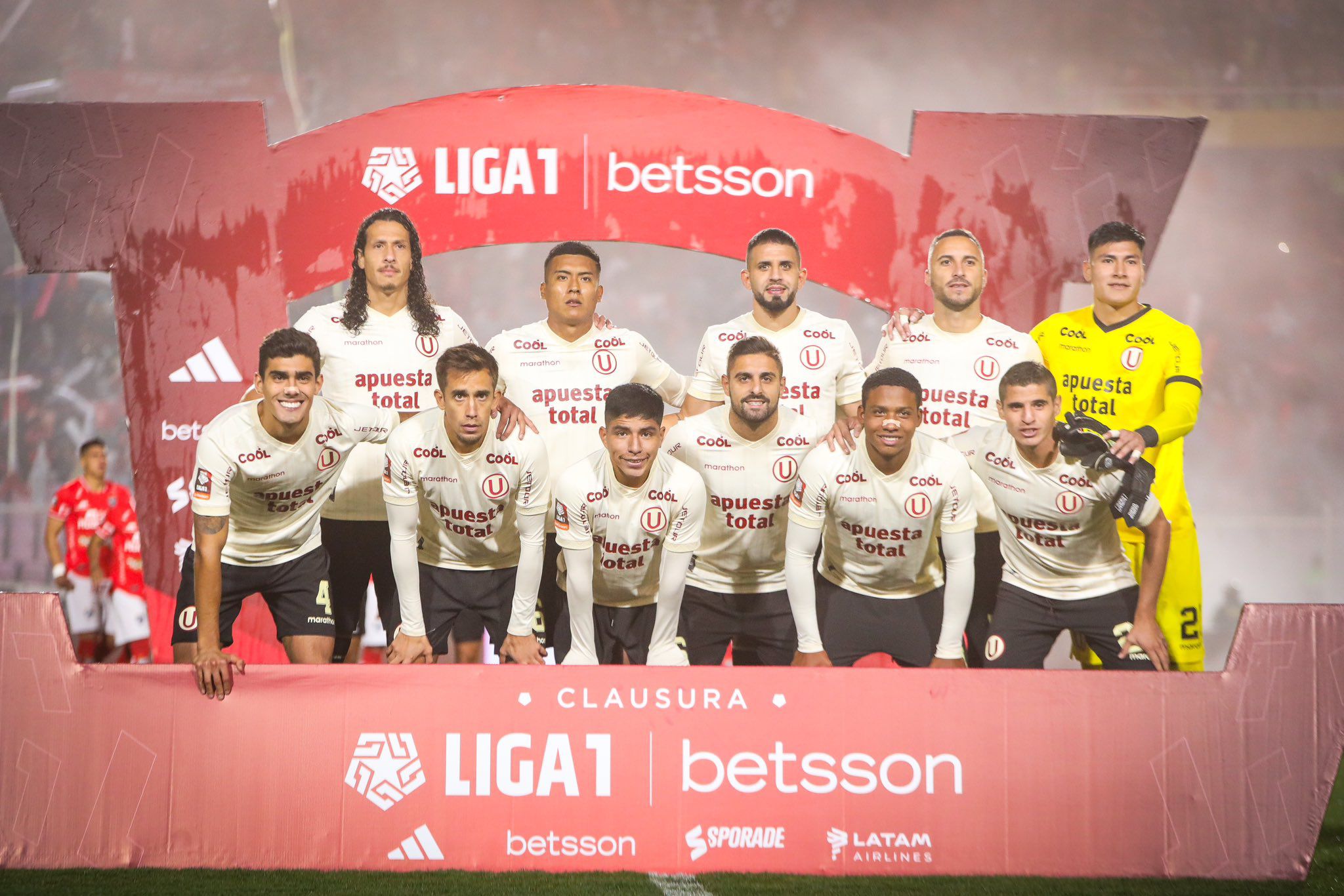 El once titular de Universitario para enfrentar a Cienciano por Liga 1.