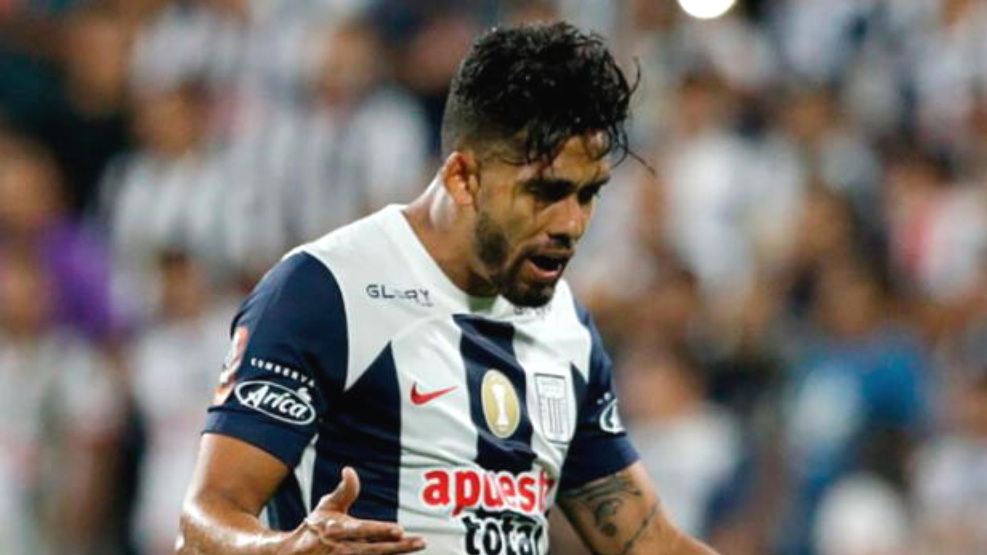 Andrés Andrade tiene 14 partidos con Alianza Lima esta temporada.