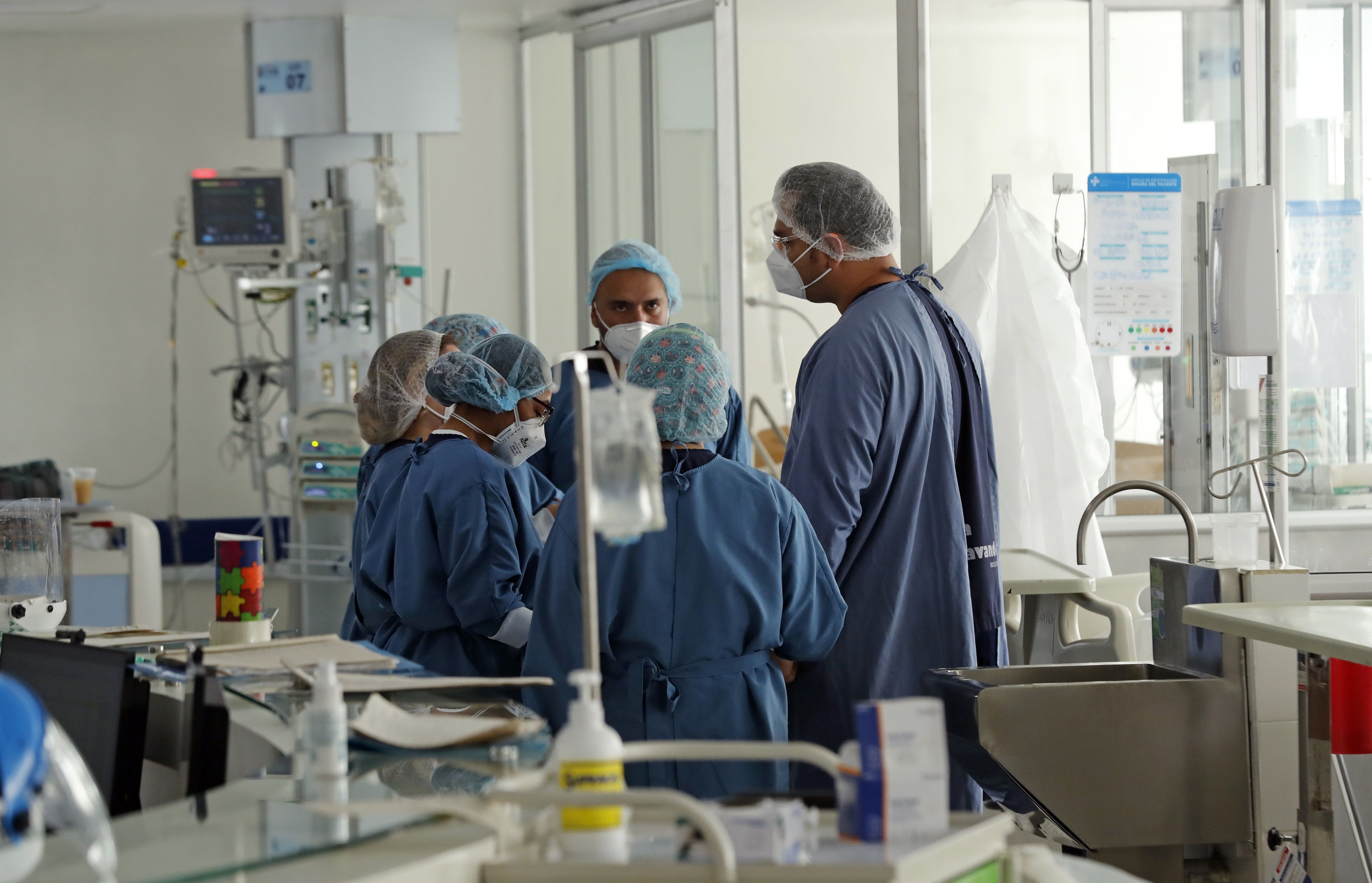 Imagen de archivo referencial. El 80% de los pacientes de las instituciones de salud privadas pueden durar más de 24 horas en los servicios de urgencias. / EFE/ Mauricio Dueñas Castañeda 