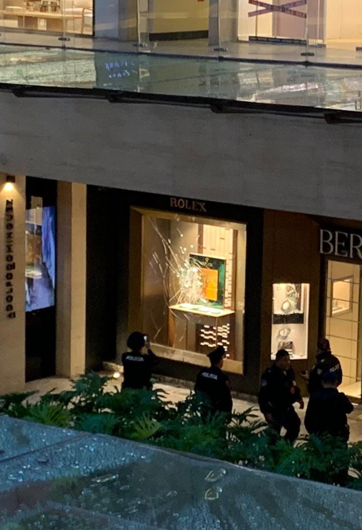 Robo Plaza Antara Polanco CDMX