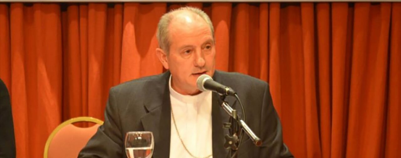 Monseñor Jorge Lugones: “La democracia dejó de identificarse con la defensa de los intereses de la mayoría y del bien común”