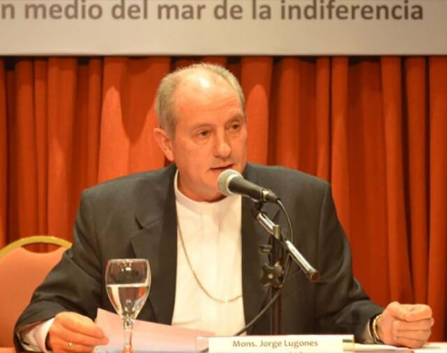 Monseñor Jorge Lugones: “La democracia dejó de identificarse con la defensa de los intereses de la mayoría y del bien común”