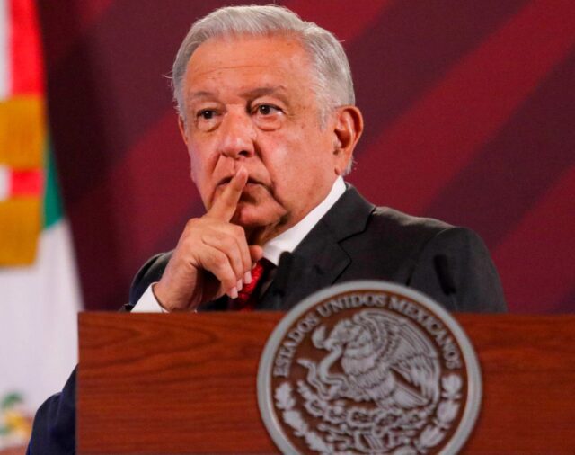 Mañanera AMLO hoy, 23 de agosto: Recortes al Poder Judicial, embate contra ministro y Grupo Frontera en el Zócalo, entre lo relevante