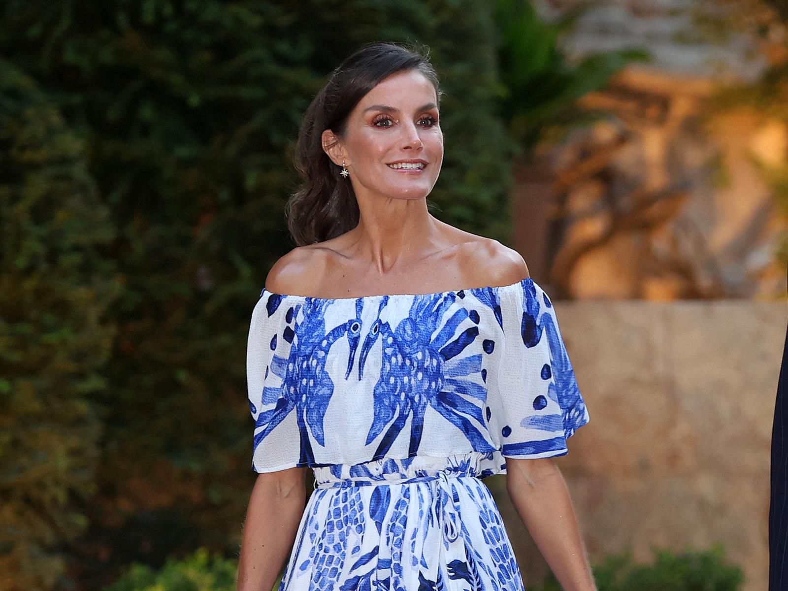 Letizia durante la recepción ofrecida a las autoridades y una representación de la sociedad balear en el Palacio de Marivent.
