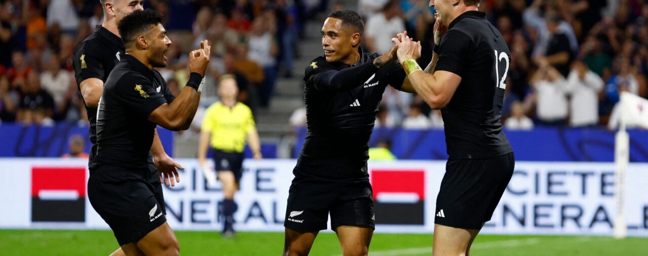 Los All Blacks vencen 63-10 a Italia y dan una muestra de carácter en el Mundial de rugby