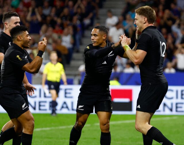 Los All Blacks vencen 63-10 a Italia y dan una muestra de carácter en el Mundial de rugby