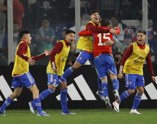 2-0. Chile suma su primer triunfo ante Perú y lo manda al penúltimo lugar de la tabla