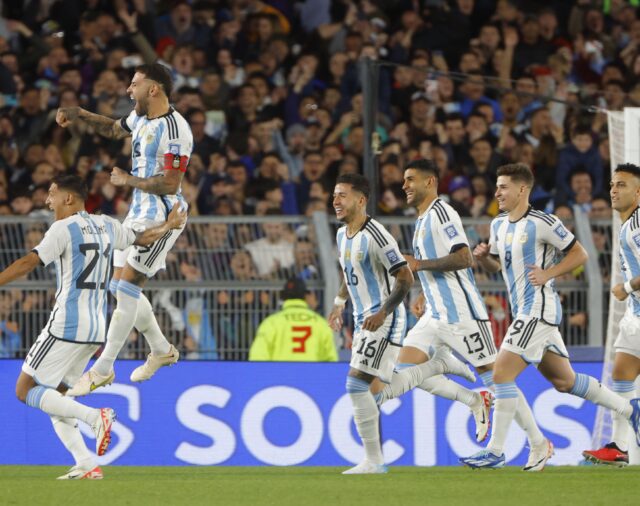 Argentina marcha al 100 % y Brasil cede empate por culpa del golazo de Bello