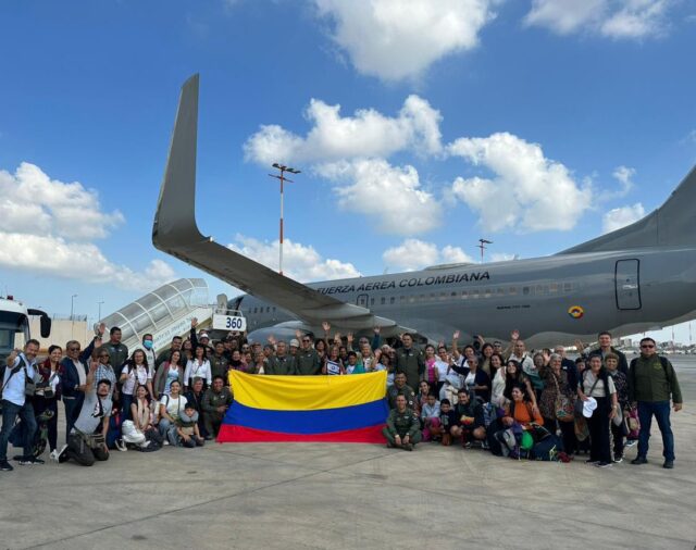 Despegó el segundo avión que traerá un grupo de 110 colombianos desde Israel