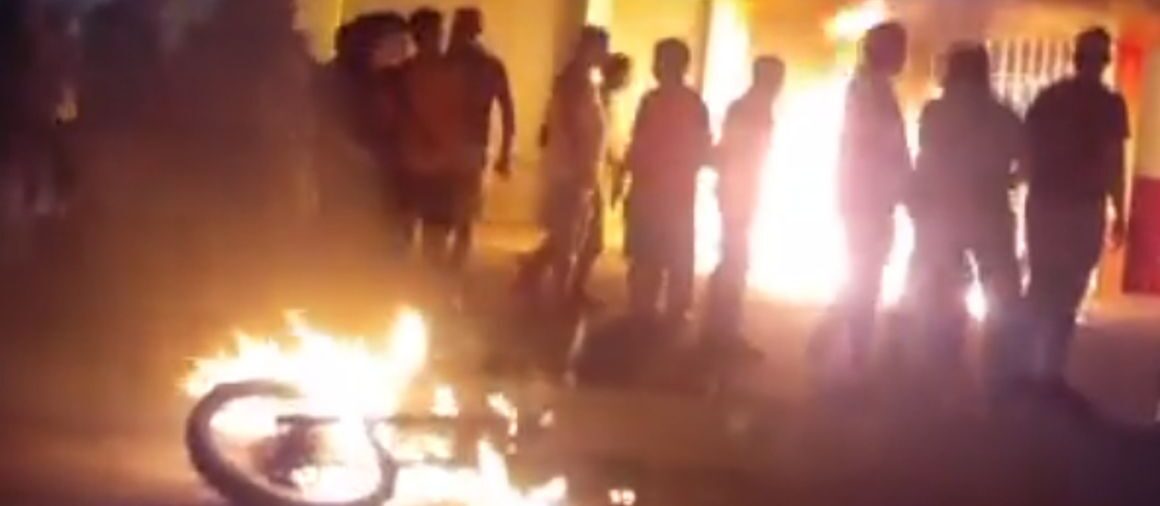 Más de 800 personas lincharon a dos delincuentes en un poblado de Ecuador