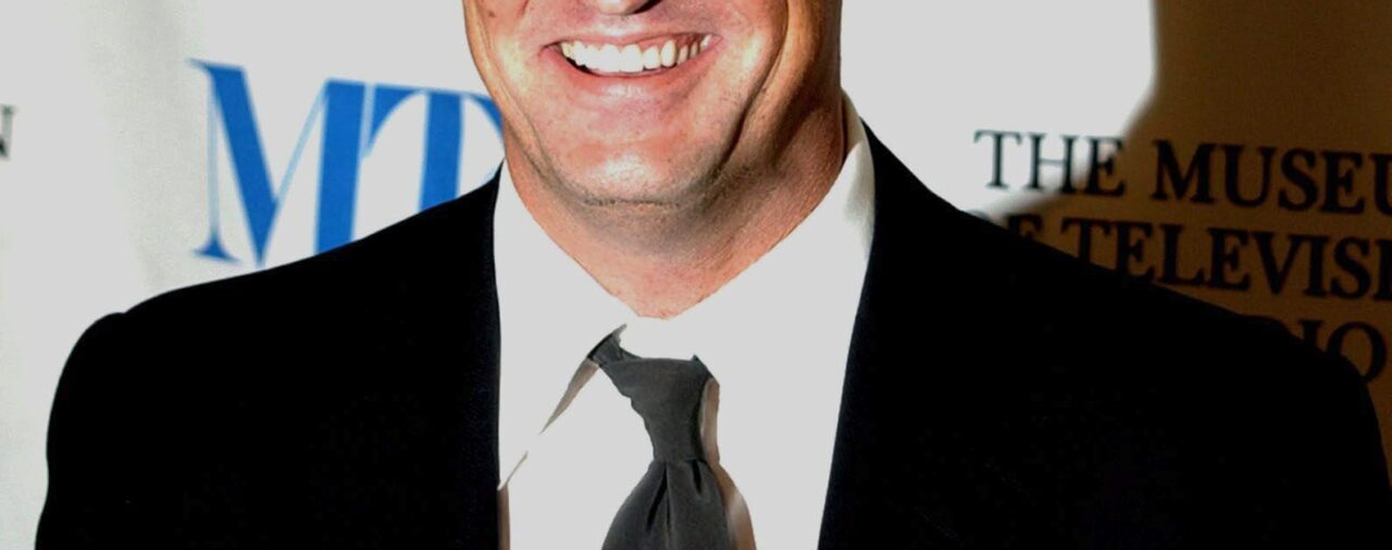 Muere la estrella de la serie "Friends" Matthew Perry a los 54 años ahogado en un jacuzzi