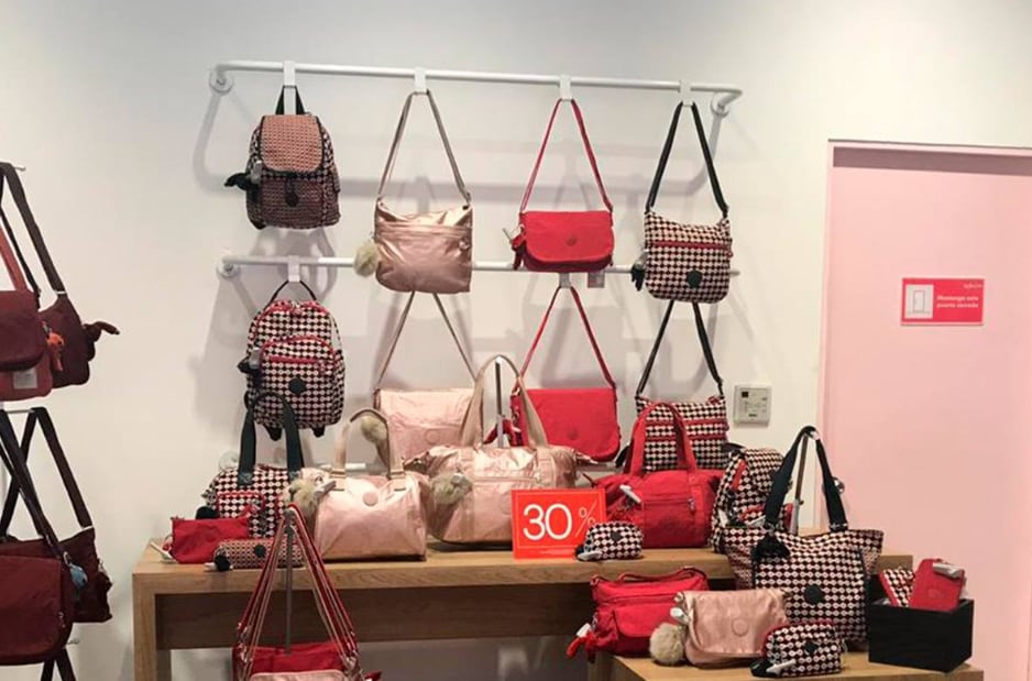 outlet bolsas Kipling CDMX