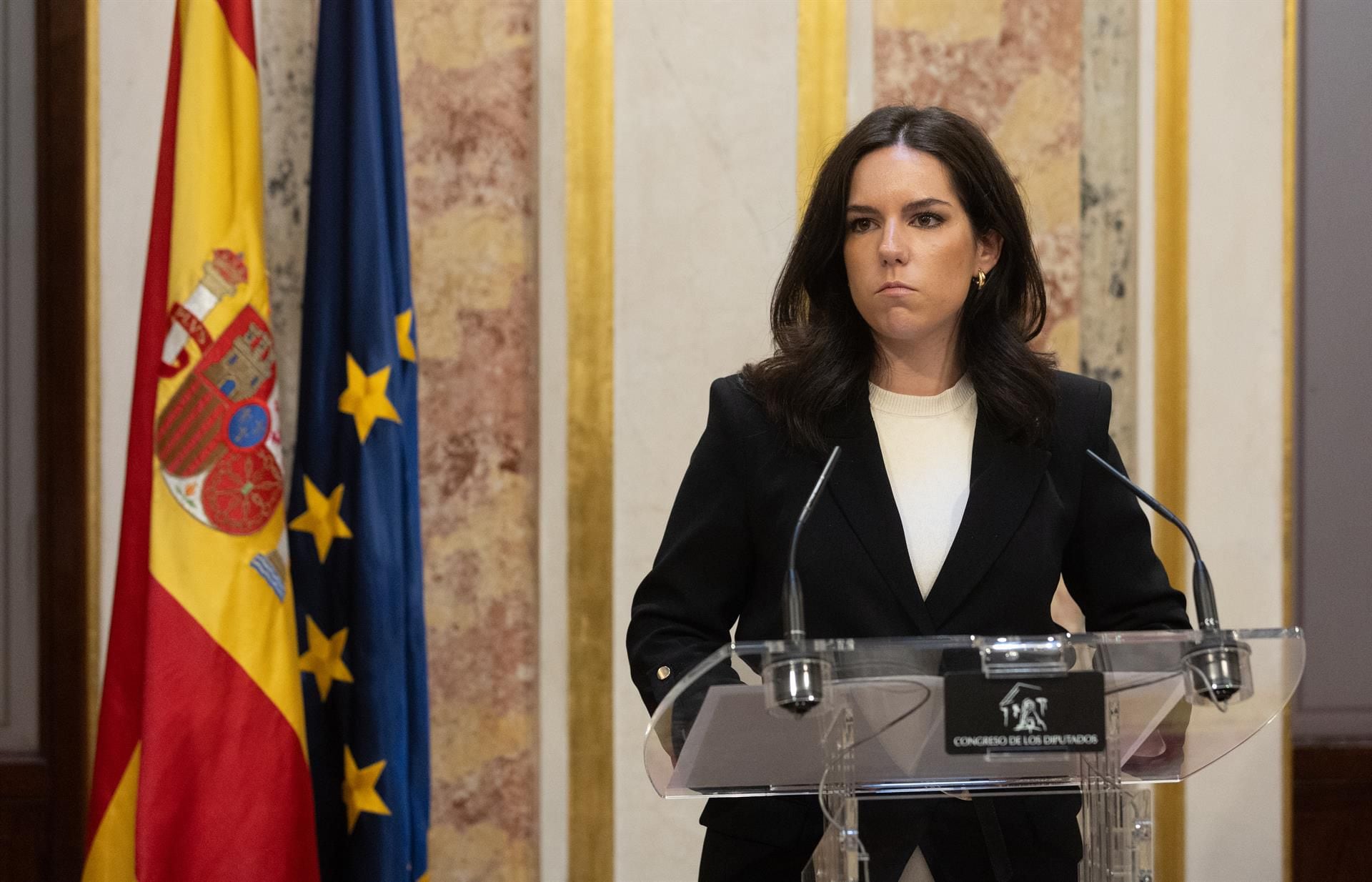 La portavoz de VOX en el Congreso, Pepa Millán, ofrece una rueda de prensa posterior al discurso de investidura del presidente del Gobierno en funciones, en el Congreso de los Diputados, a 15 de noviembre de 2023, en Madrid (España). - Eduardo Parra - Europa Press
