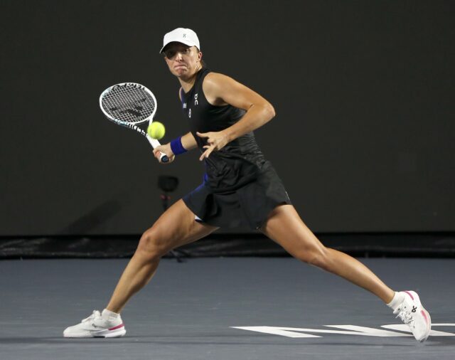 La polaca Iga Swiatek elimina a Sabalenka y va a la final de las Finales de la WTA