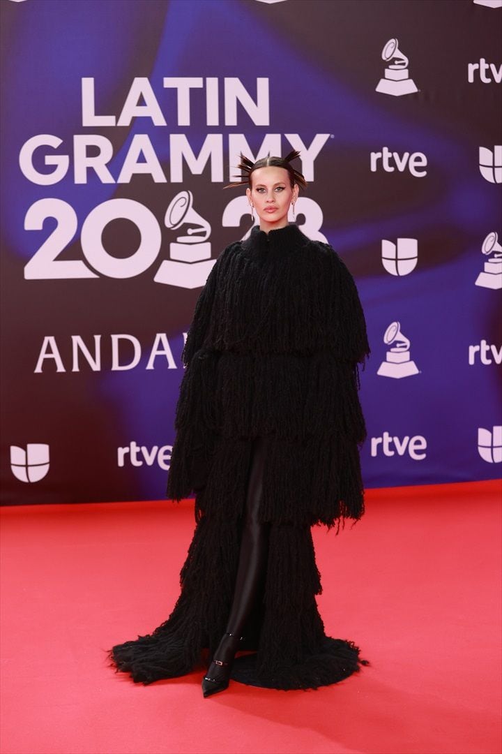 La actriz Milena Smit posa durante el photocall previo a la gala de entrega de los Latin Grammy 2023, en el Palacio de Congresos de Sevilla, a 16 de noviembre de 2023, en Sevilla, Andalucía (España). Sevilla acoge hoy la 24ª edición de los Grammy Latinos, galardones que reconocen la excelencia artística y técnica de la música iberoamericana. Es la primera vez desde el año 2000 en que los Latin Grammy se celebran fuera de Estados Unidos y también en que la entrega de premios se emite internacionalmente. La gala se puede seguir a través de La 1 y RTVE Play.
16 NOVIEMBRE 2023;PHOTOCALL;PREMIOS;MÚSICA;ENTREGA;GRAMMY;IBEROAMERICANA;LATINO
Rocío Ruz / Europa Press
16/11/2023